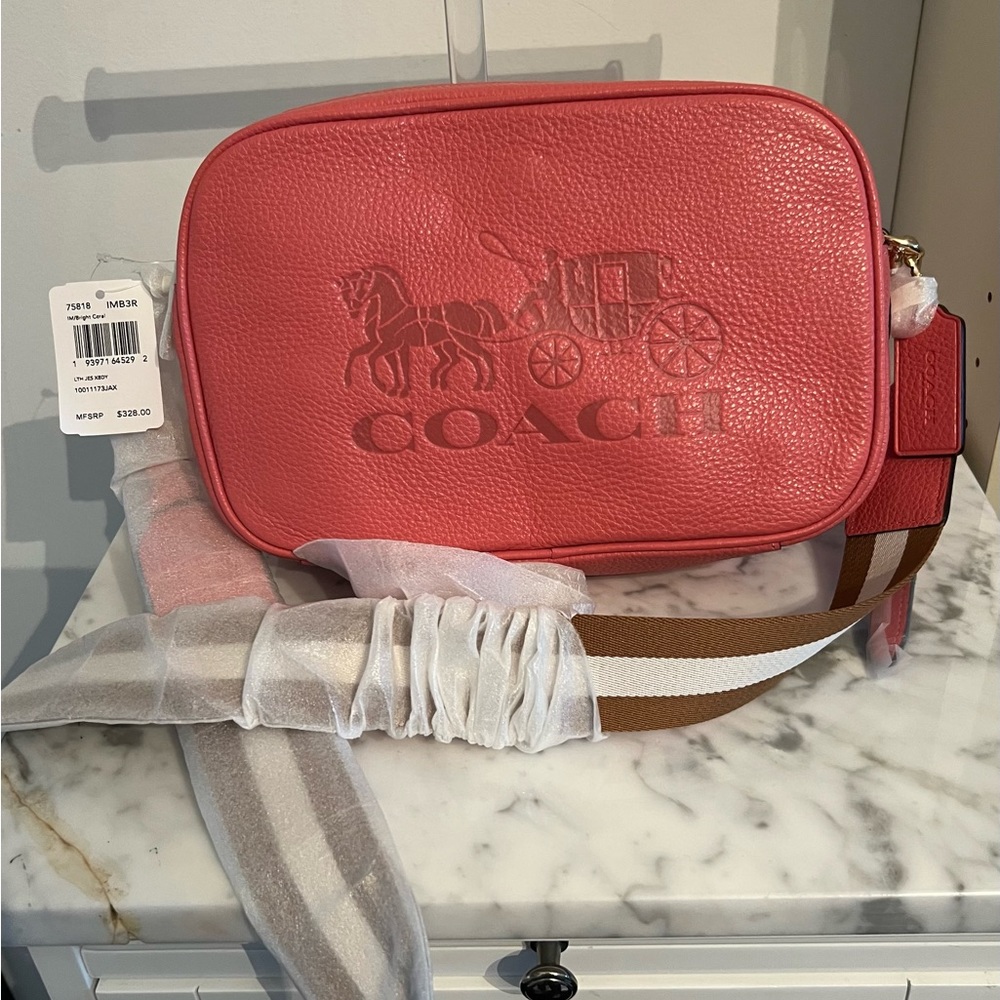 Coach Handbag - Picture 3 of 6